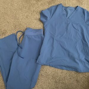 Ceil blue mandala scrubs size small